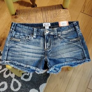 Size 11 juniors jean shorts